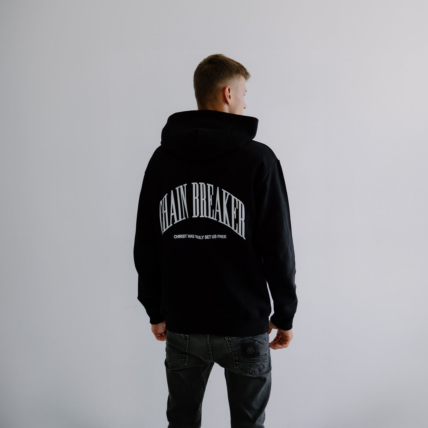 CHAIN BREAKER HOODIE - effortless essentials co.