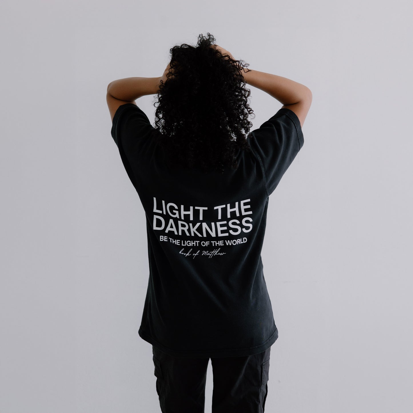 LIGHT THE DARKNESS OVERSIZED TEE - effortless essentials co.