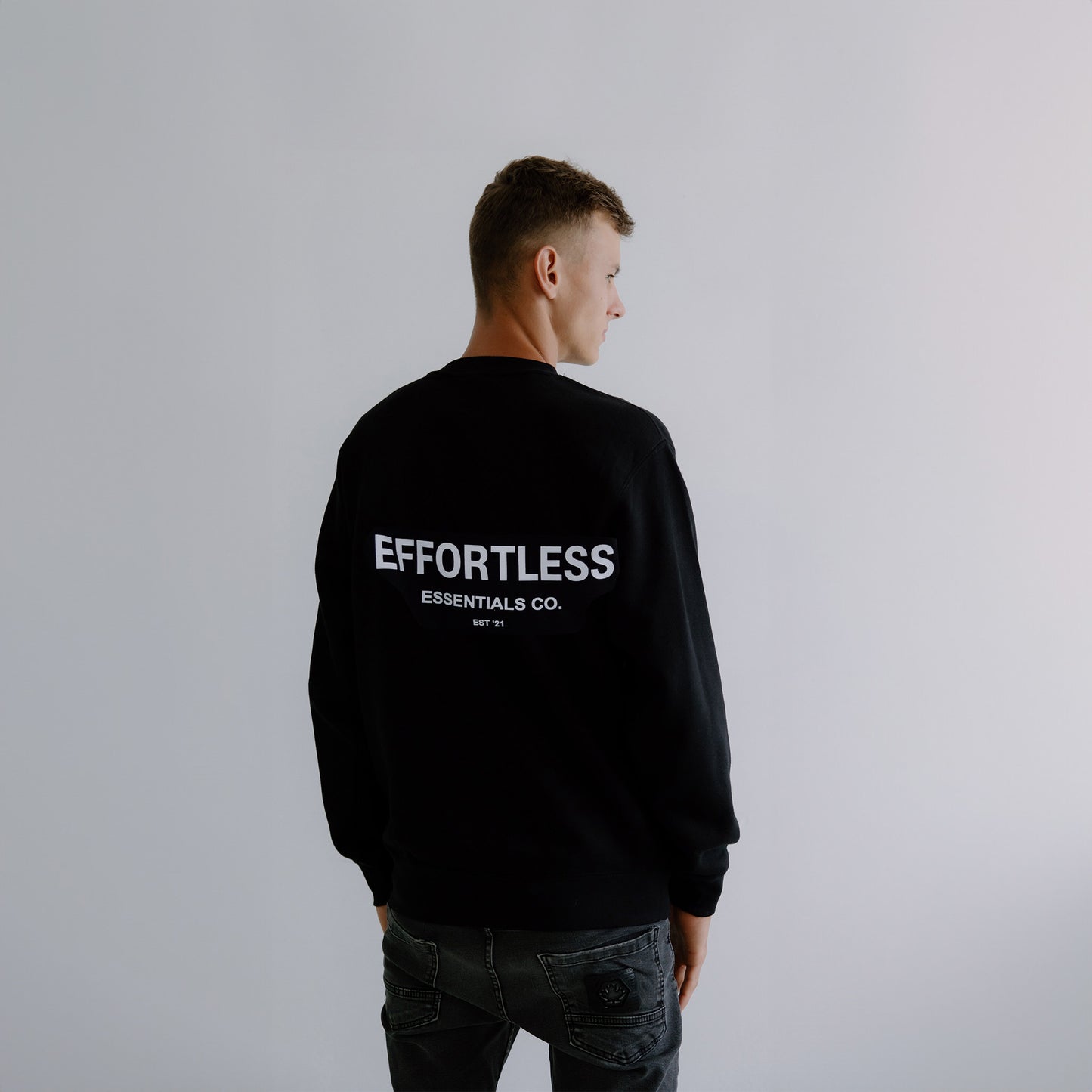 THE OG LOGO CREW - effortless essentials co.